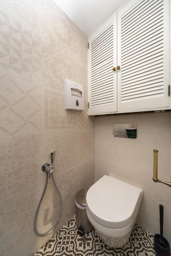 Трирівневий Лофт Із Спальнею-Укриттям Self Check-In 247 Odessa Buitenkant foto