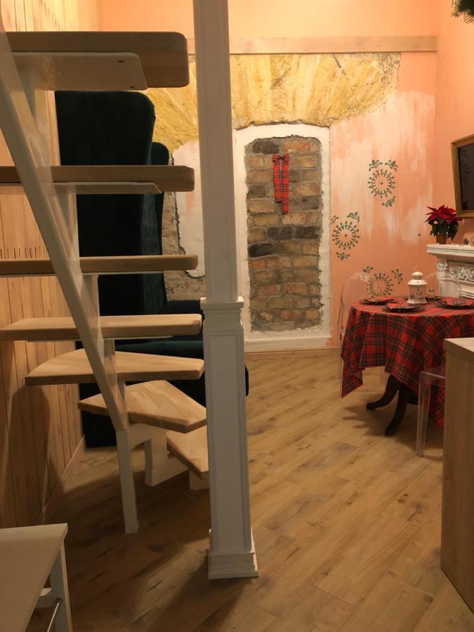 Трирівневий Лофт Із Спальнею-Укриттям Self Check-In 247 Odessa Buitenkant foto